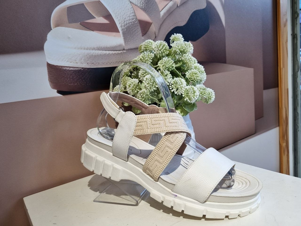 SAND.GS 9074 CANOA