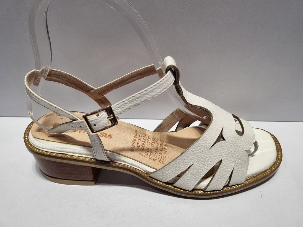 SAND.YA 3824 3 1/2