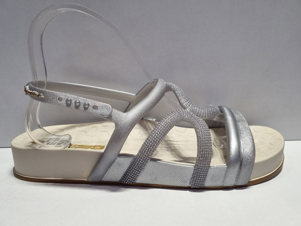 IP. WALK SANDAL 27211