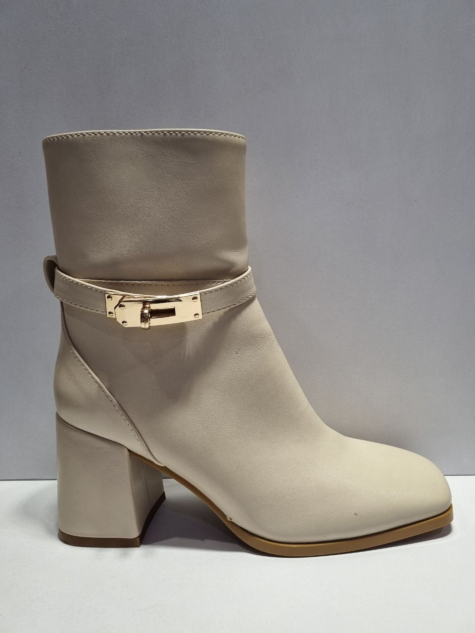 BOTIN F2F HR2521259